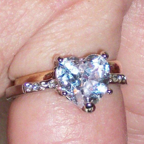 14K White Gold Filled Heart Shaped Ring NEW Sz 8 - Picture 8 of 8